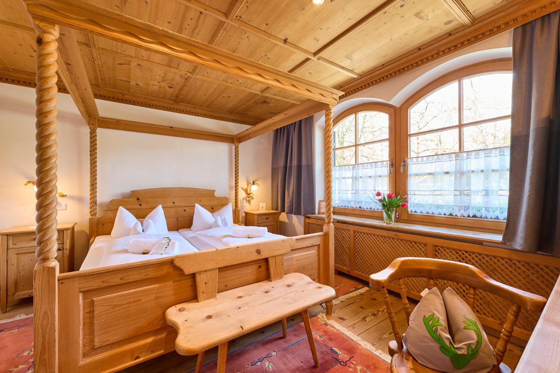 Hotel Waldgasthof Buchenhain Baierbrunn Exterior foto